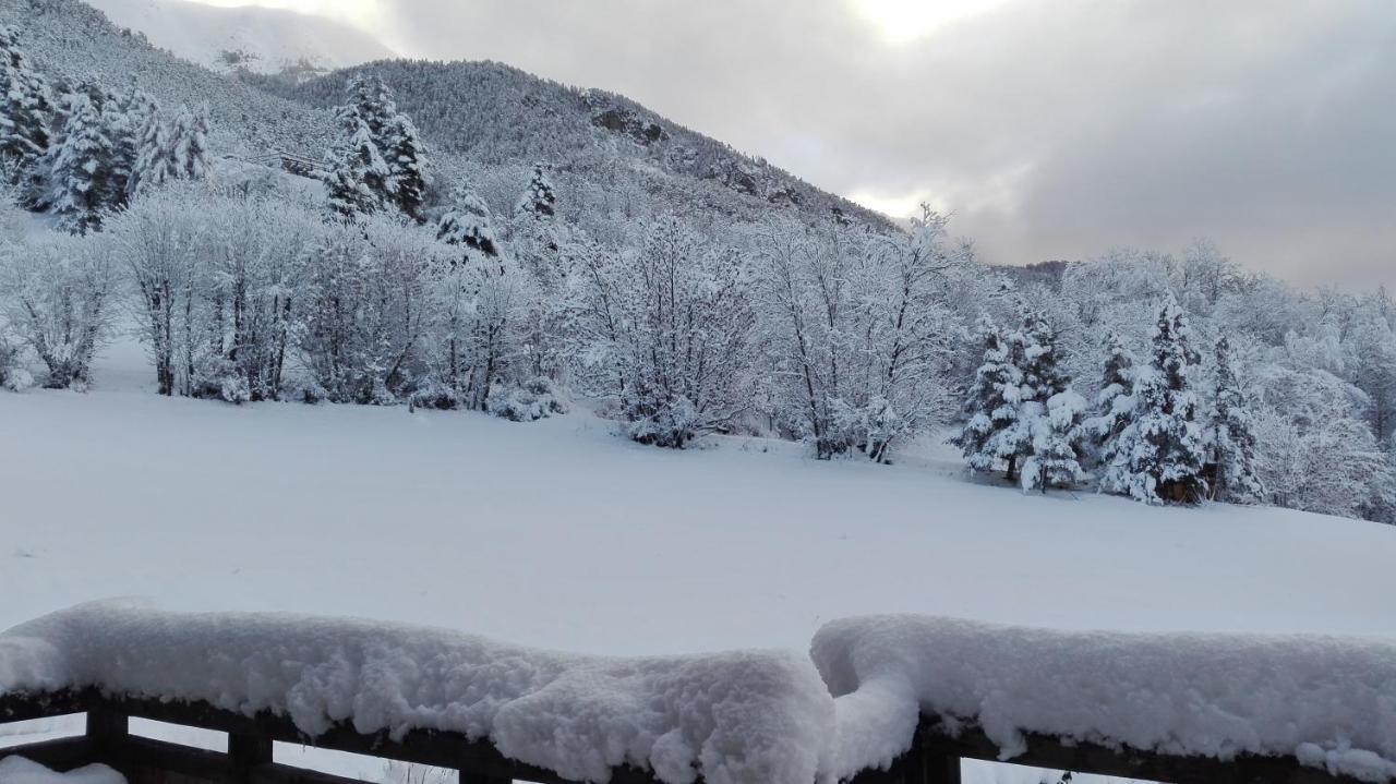 Chalet Serre Cambeou Piscine&Spa Saint-Chaffrey Luaran gambar