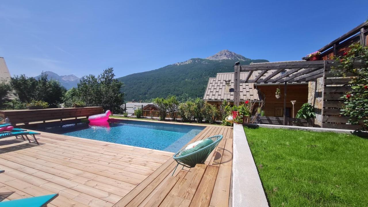Chalet Serre Cambeou Piscine&Spa Saint-Chaffrey Luaran gambar